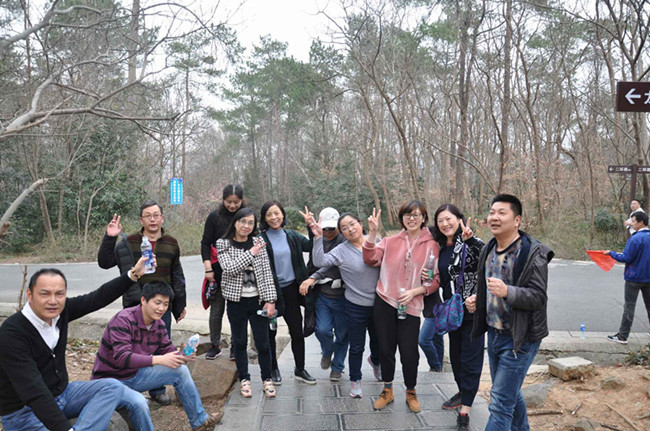 20170313163948_8593 6966集团-不凡成就非凡,相信品牌的力量