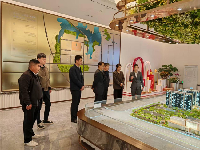 20251103144640_1360 6966集团-不凡成就非凡,相信品牌的力量